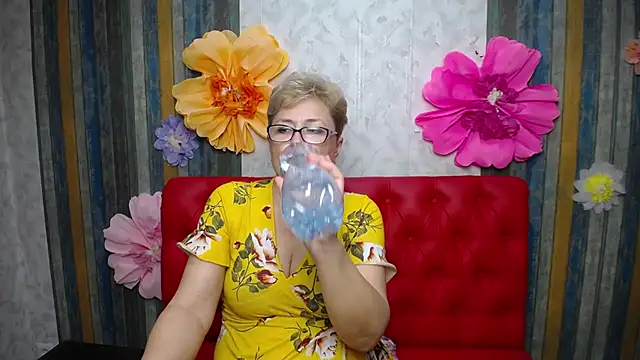 Chatroom XXX en direct de EmiliaGree