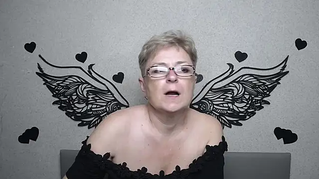 EmiliaGree – webcam-show