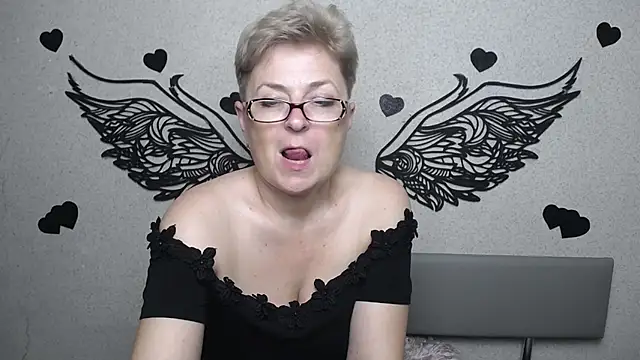 Webkamerová show EmiliaGree