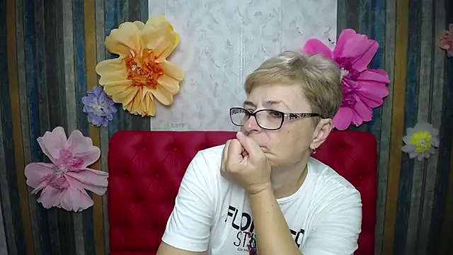 Chat +18 de EmiliaGree ao vivo