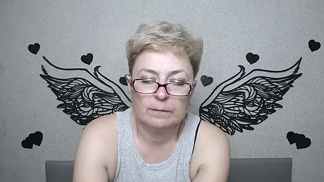 EmiliaGree Chat XXX in diretta
