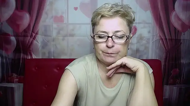 دردشة EmiliaGree الجنسية المباشرة