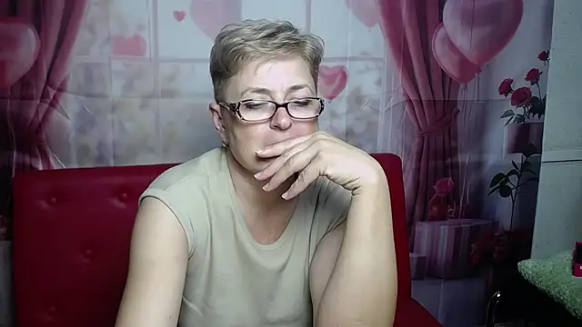 Živý XXX chat EmiliaGree