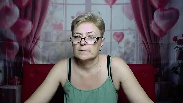 EmiliaGree – Live XXX-chat
