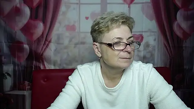 EmiliaGree Chat XXX in diretta