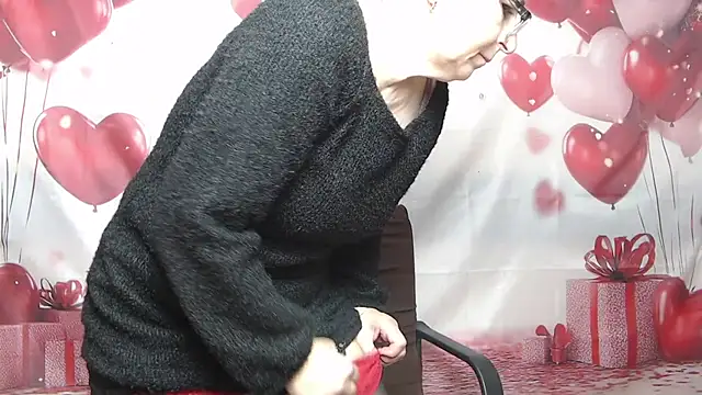 EmiliaGree: вебкам-шоу