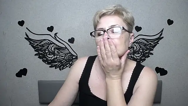 EmiliaGree Live XXX-chat