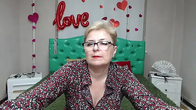 EmiliaGree Chat XXX in diretta