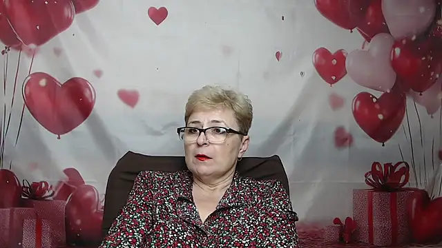 EmiliaGree's Live XXX Chat