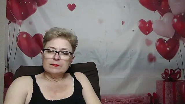 Show modela EmiliaGree na web-kameri