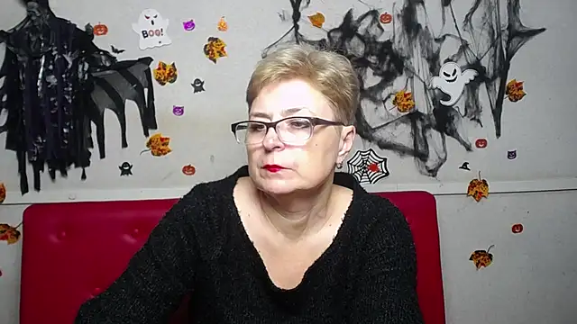 צ'אט XXX בשידור חי של EmiliaGree