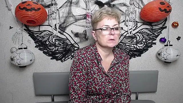 Živý XXX chat EmiliaGree