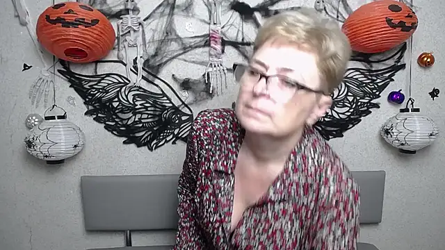 EmiliaGree Chat XXX in diretta