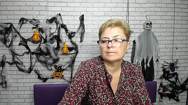 EmiliaGree's Webcam Show