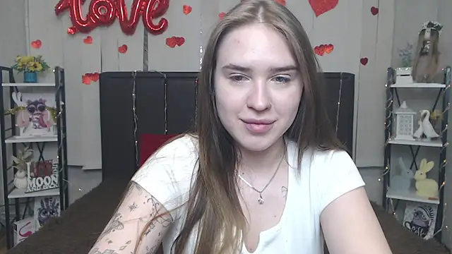 LauraHlot 现场聊天室