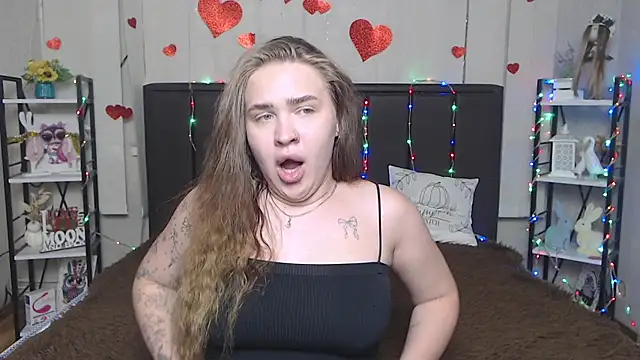 LauraHlot Adlı Modelin Canlı XXX Sohbeti