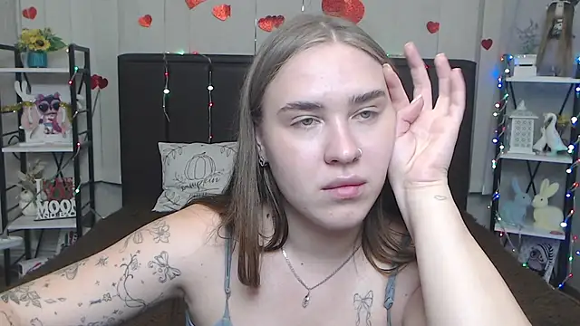 LauraHlot webcam show