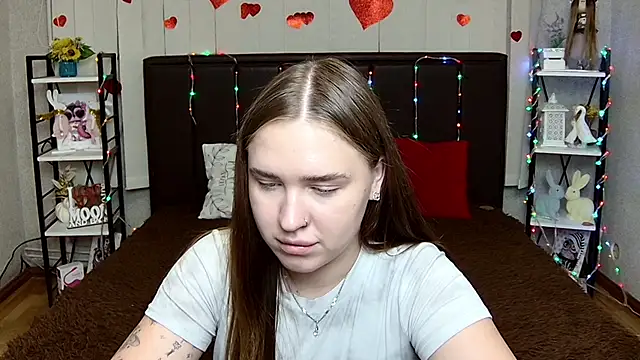 LauraHlot Adlı Modelin Canlı XXX Sohbeti
