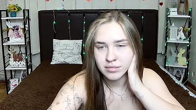 LauraHlot's Live XXX Chat