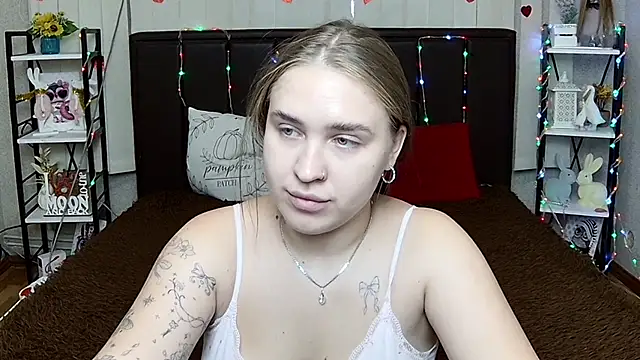 LauraHlot's Live XXX Chat