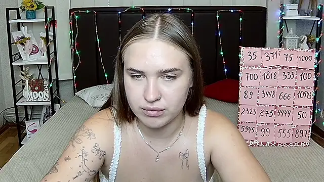LauraHlot 现场XXX聊天