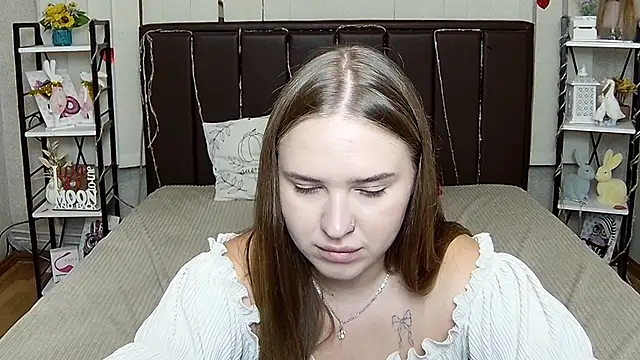 LauraHlot Adlı Modelin Canlı XXX Sohbeti