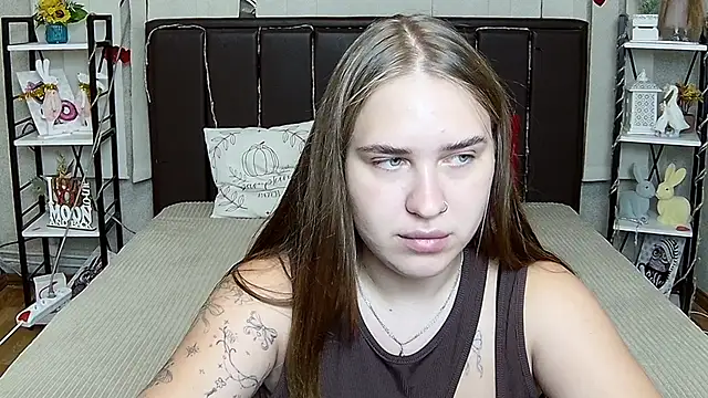 LauraHlot's Live XXX Chat