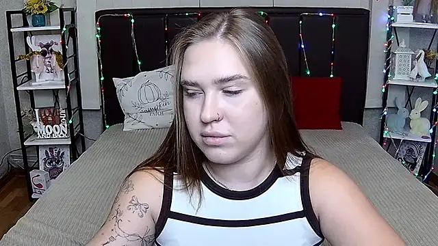 LauraHlot's Live XXX Chat
