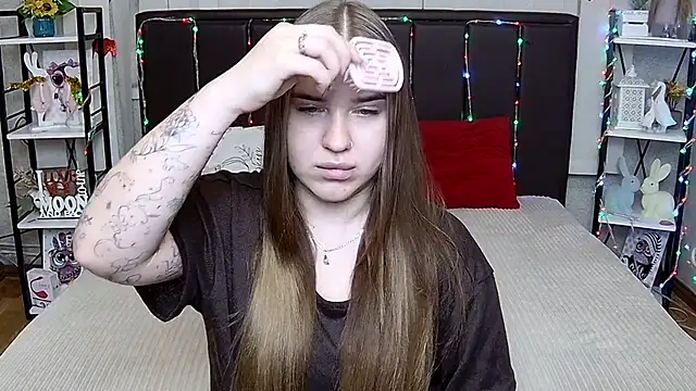 LauraHlot Obrolan Langsung XXX