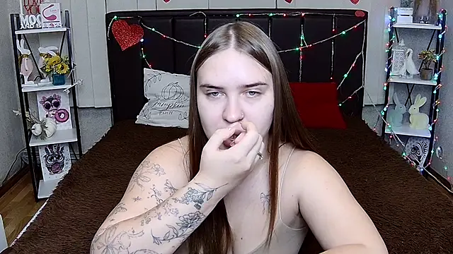 Chat +18 de LauraHlot ao vivo