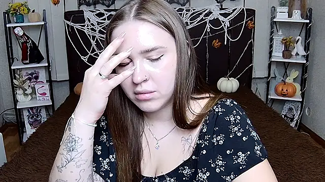 LauraHlot's Live XXX Chat