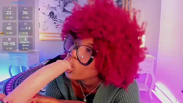 KenyaMystic: διαδικτυακό σόου στην κάμερα