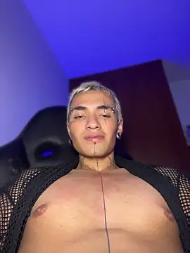 Webkamerová show santikhalifa
