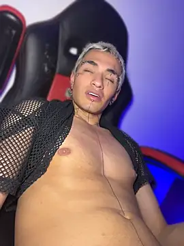 Webkamerová show santikhalifa