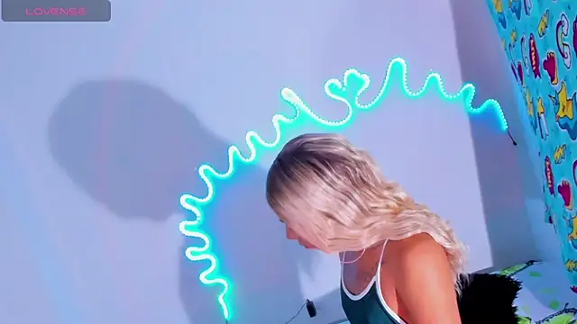 عرض كام daniela_bigcock22