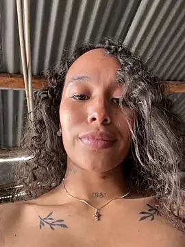 MarieLeon's Webcam Show