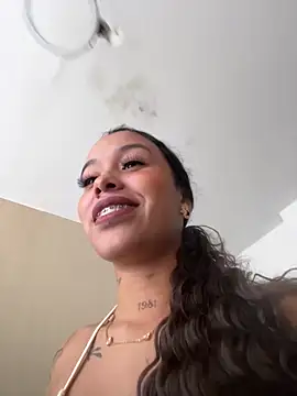 MarieLeon Chat XXX live