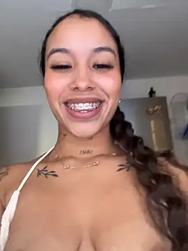 MarieLeon's Webcam Show