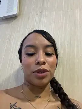 MarieLeon 라이브 XXX 채팅