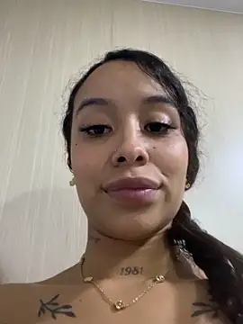 MarieLeon 现场XXX聊天