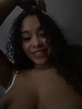 MarieLeon Show in webcam