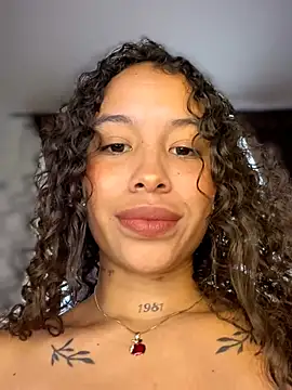 MarieLeon élő XXX-chatje