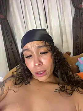 MarieLeon élő XXX-chatje