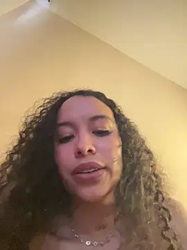 MarieLeon webcam show