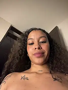 Chat XXX en directo de MarieLeon