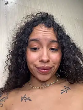 Chat XXX ao vivo de MarieLeon