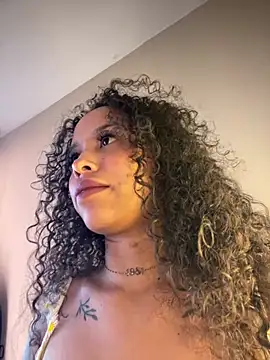 צ'אט XXX בשידור חי של MarieLeon