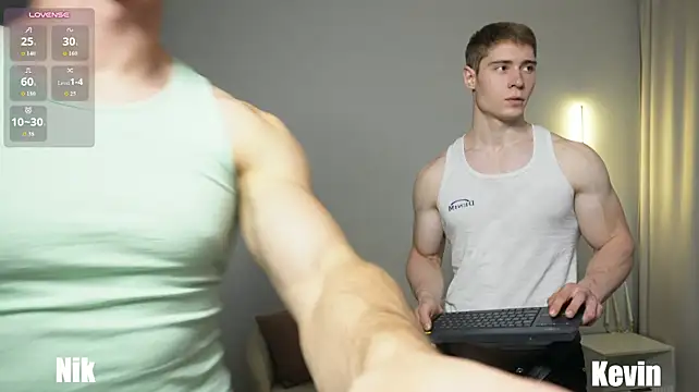Nik_Sharp webcam show