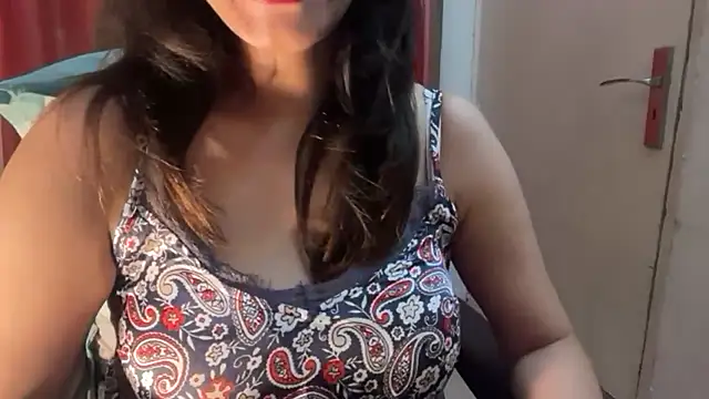 Cupid_of_Hearts' Webcam Show
