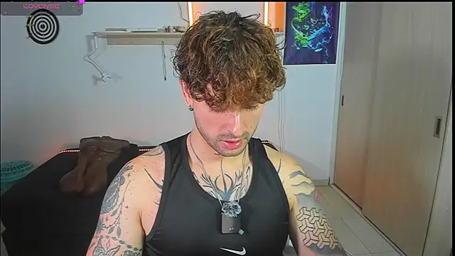 Ares_blue Show Webcam